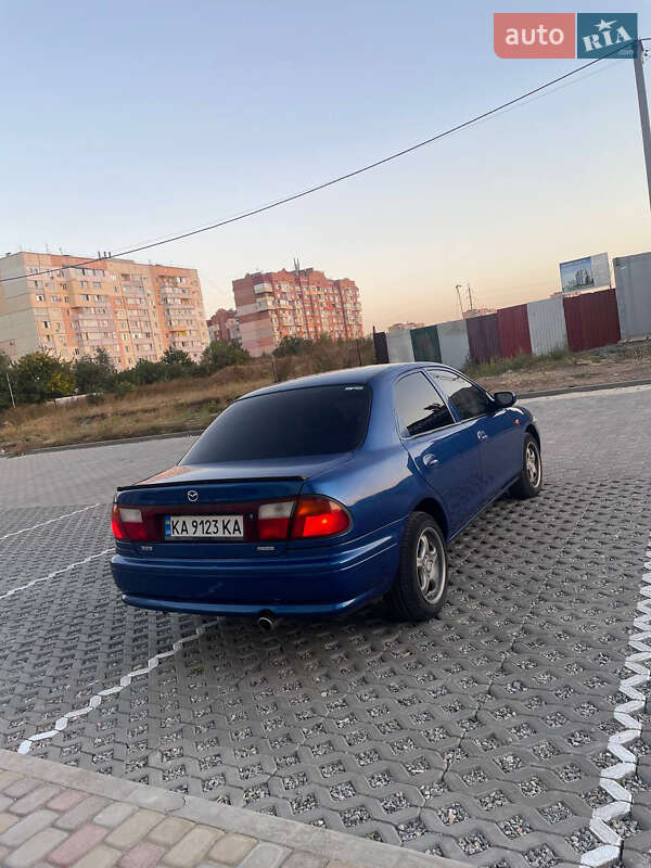 Седан Mazda 323 1998 в Полтаве