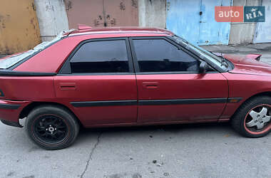 Хетчбек Mazda 323 1990 в Запоріжжі