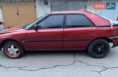 Хетчбек Mazda 323 1990 в Запоріжжі