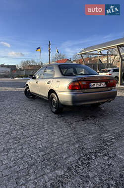 Седан Mazda 323 1995 в Коростышеве