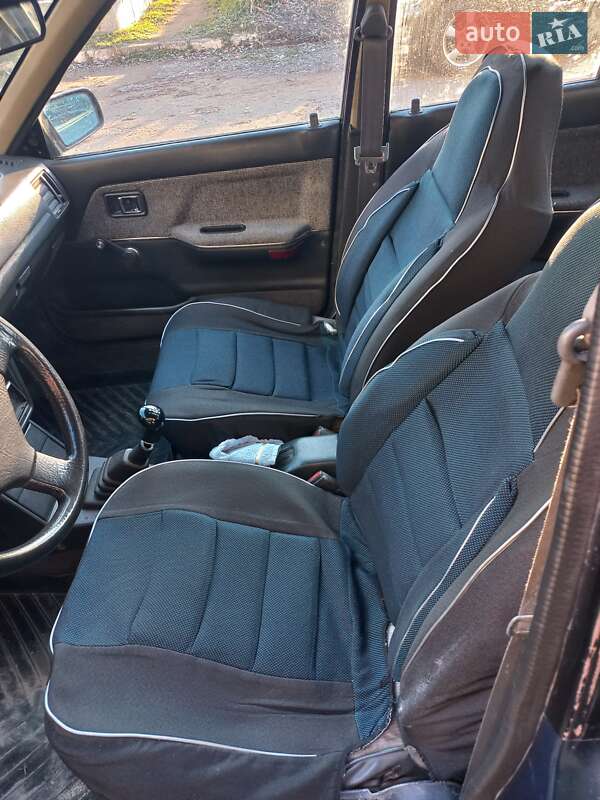 Универсал Mazda 323 1987 в Одессе
