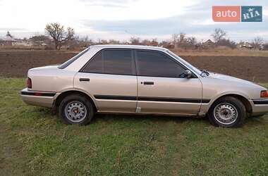 Седан Mazda 323 1994 в 