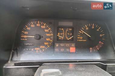 Хетчбек Mazda 323 1992 в Рівному