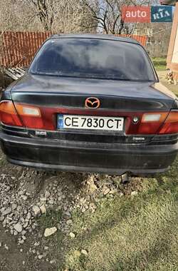 Седан Mazda 323 1995 в Черновцах