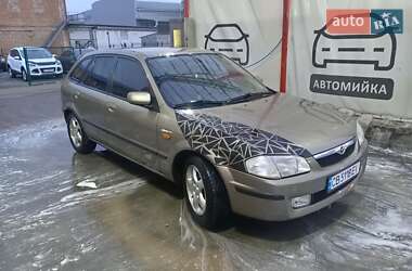 Хэтчбек Mazda 323 2000 в 