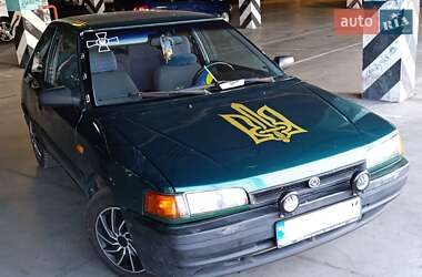 Хэтчбек Mazda 323 1992 в Киеве