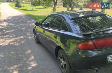 Седан Mazda 323 1995 в 