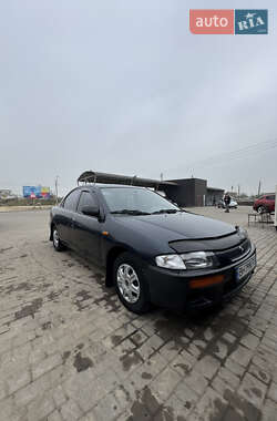 Седан Mazda 323 1997 в 