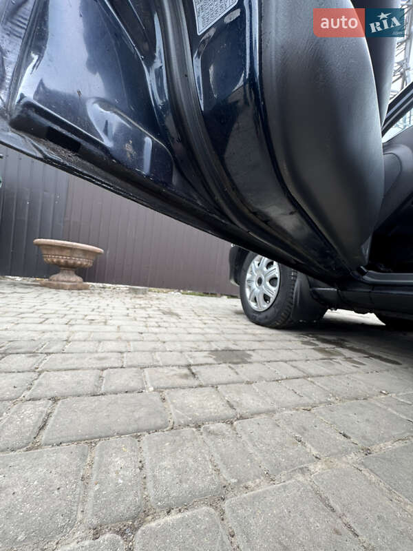 Седан Mazda 323 1997 в Одессе фото 19 Седан Mazda 323 1997 в Одессе