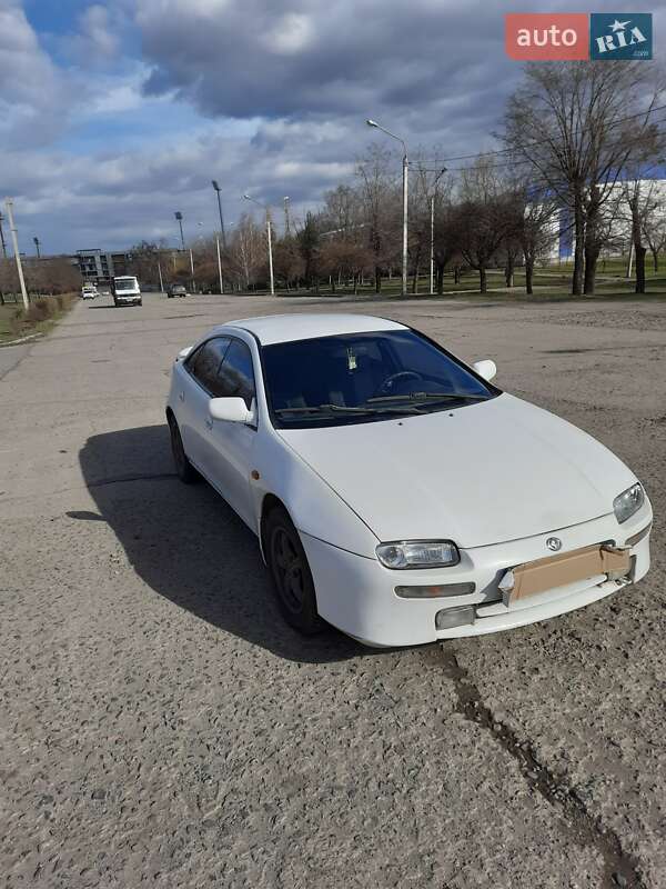 Mazda 323 1995