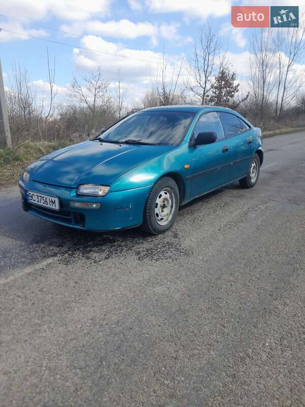 Mazda 323 1996