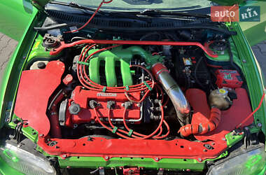 Хэтчбек Mazda 323 1994 в 