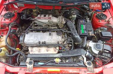 Седан Mazda 323 1991 в Вараші