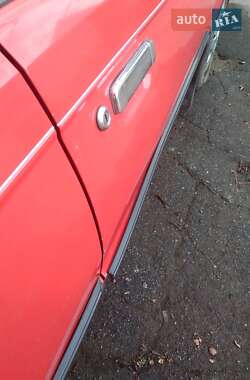 Хетчбек Mazda 323 1987 в 