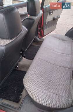 Хетчбек Mazda 323 1987 в 