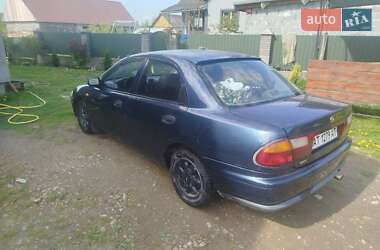 Седан Mazda 323 1997 в 