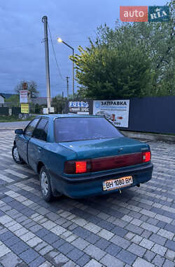 Седан Mazda 323 1995 в 