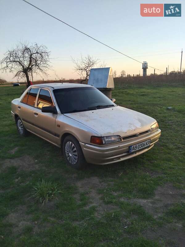 Mazda 323 1993