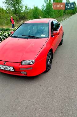 Хэтчбек Mazda 323 1994 в 