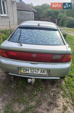 Хетчбек Mazda 323 1996 в 