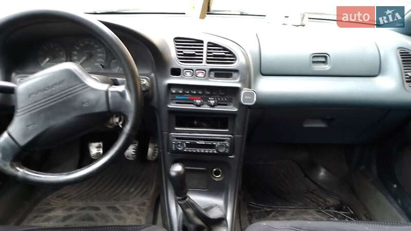 Хетчбек Mazda 323 1994 в Брусилові