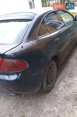 Хетчбек Mazda 323 1994 в 