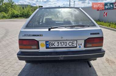 Хетчбек Mazda 323 1987 в 