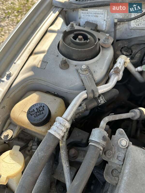 Хетчбек Mazda 323 1997 в Вінниці
