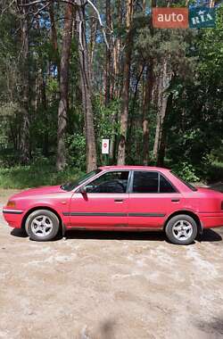 Седан Mazda 323 1994 в 
