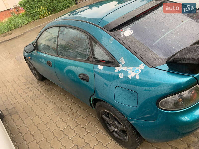Хэтчбек Mazda 323 1998 в Львове