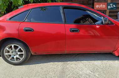 Хэтчбек Mazda 323 1994 в 
