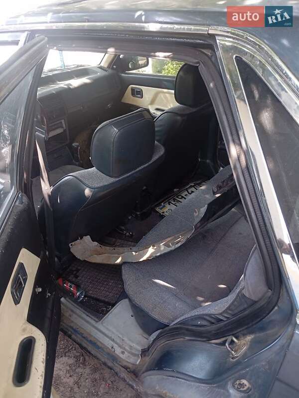 Хетчбек Mazda 323 1988 в Брусилові