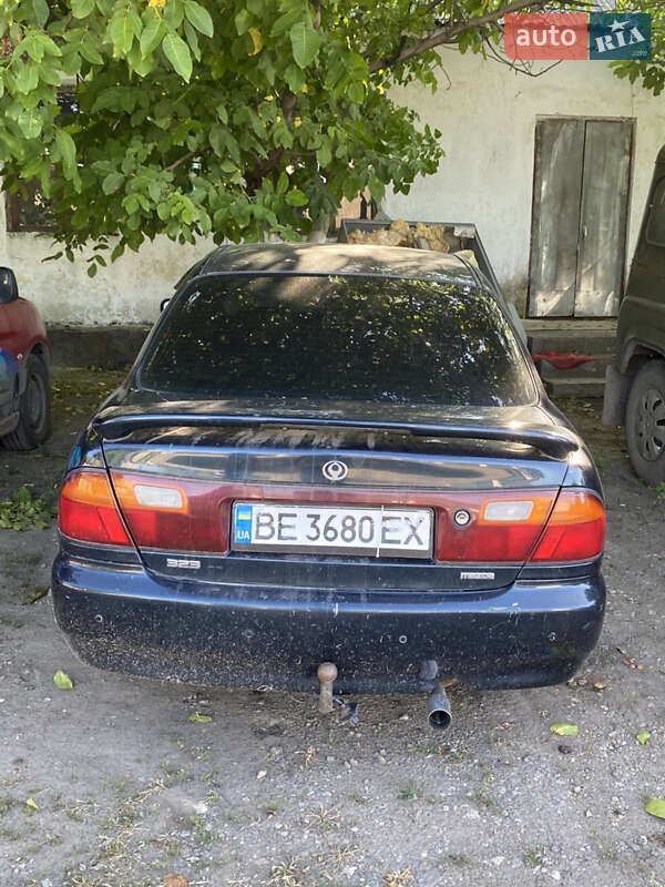 Mazda 323 1995
