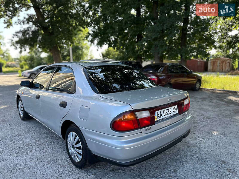 Седан Mazda 323 1998 в Белой Церкви
