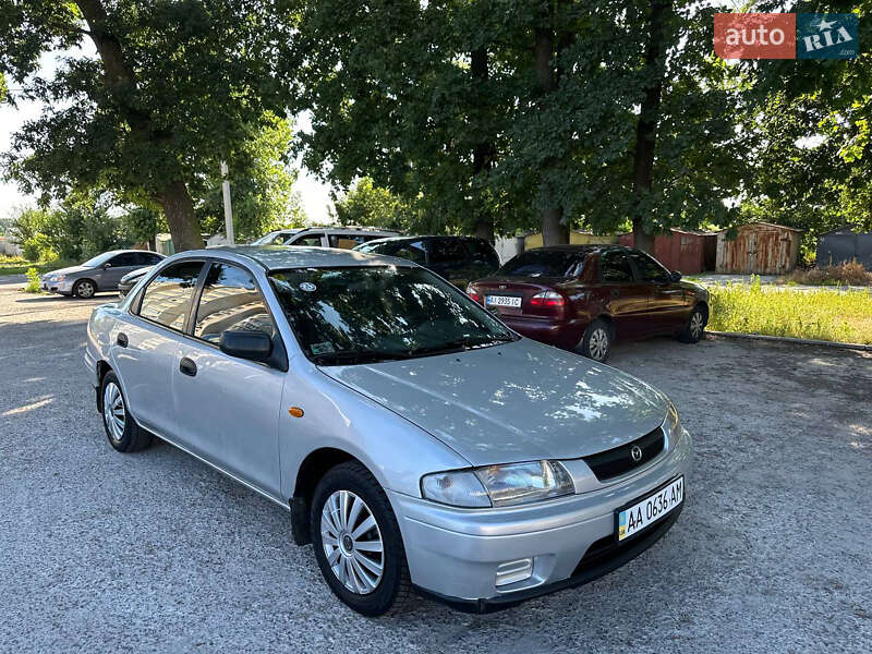 Седан Mazda 323 1998 в Белой Церкви