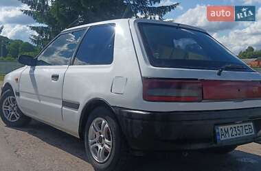 Хэтчбек Mazda 323 1989 в 