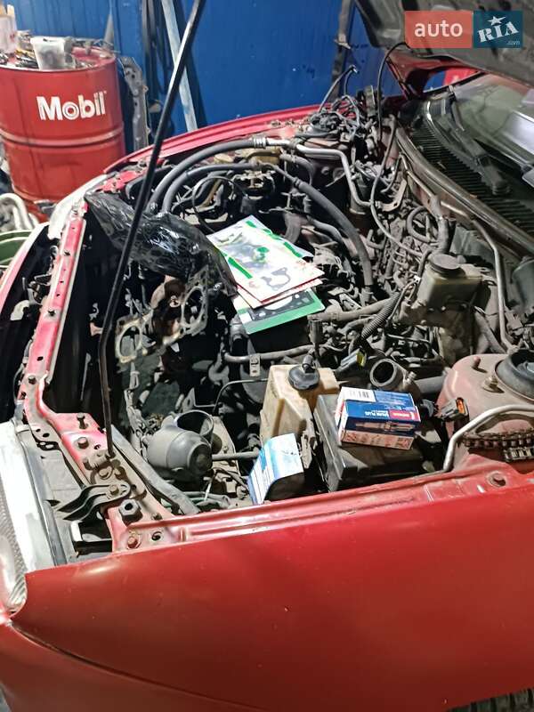 Хэтчбек Mazda 323 1996 в Одессе