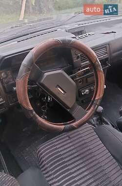 Хэтчбек Mazda 323 1987 в Ровно