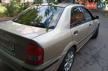 Седан Mazda 323 1999 в 