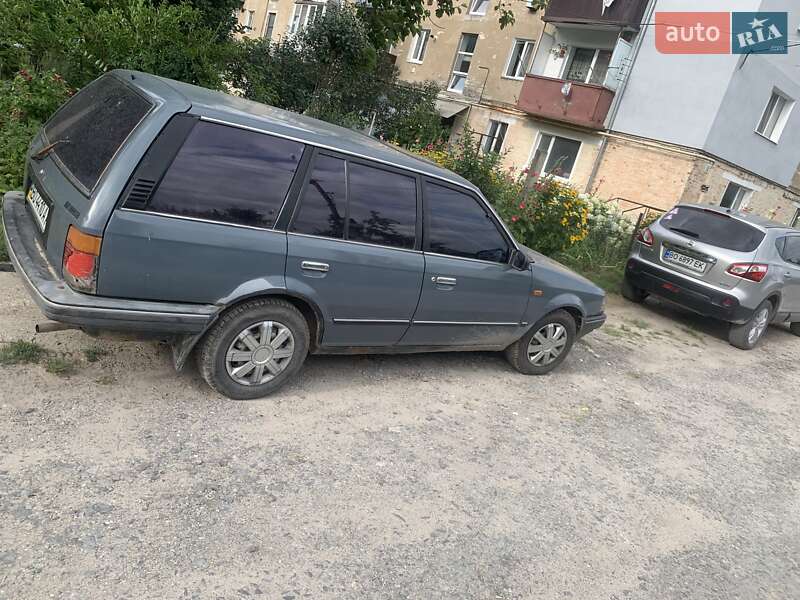 Универсал Mazda 323 1989 в Кременце