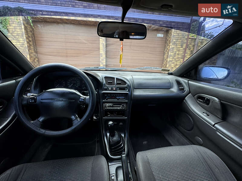 Седан Mazda 323 1995 в Одессе