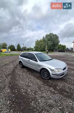 Хэтчбек Mazda 323 1998 в 