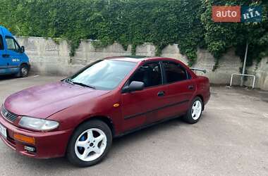 Седан Mazda 323 1996 в 
