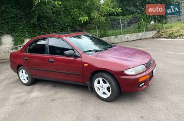 Седан Mazda 323 1996 в 