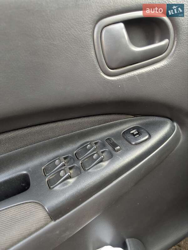 Седан Mazda 323 1996 в Кропивницькому фото 12 Седан Mazda 323 1996 в Кропивницькому