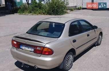 Седан Mazda 323 1995 в Кременчуці