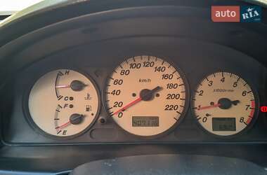 Хэтчбек Mazda 323 2001 в Киеве