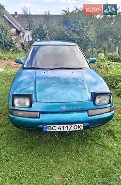 Седан Mazda 323 1992 в Львові