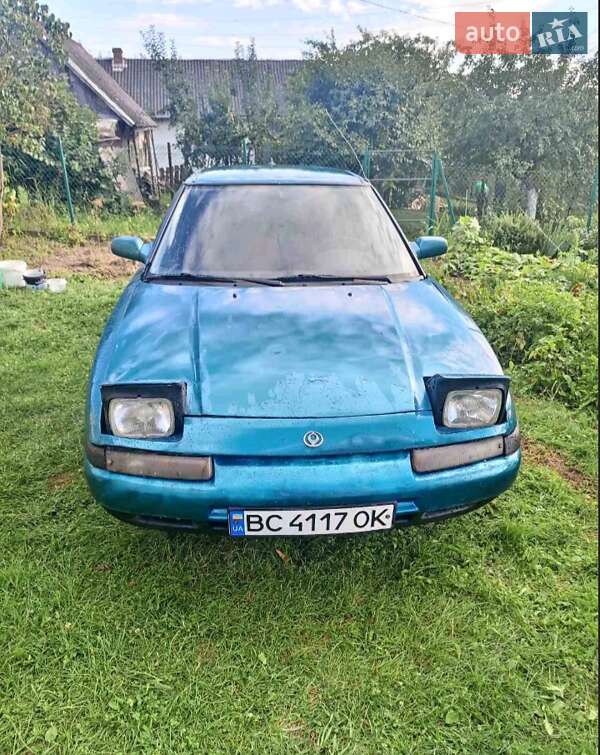 Mazda 323 1992