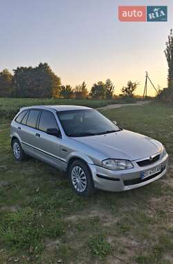 Хэтчбек Mazda 323 1998 в 